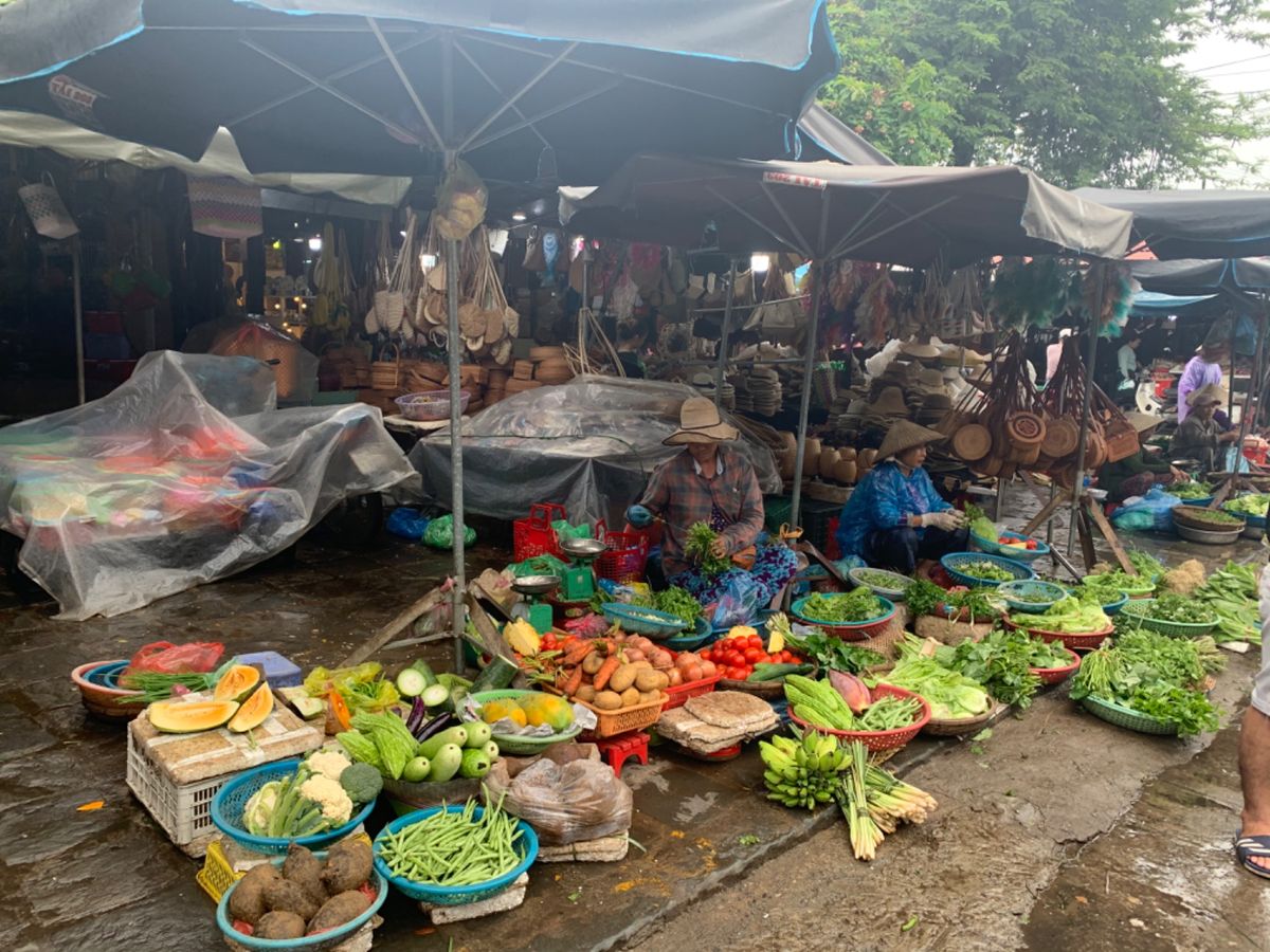 ホイアン市場！ローカル感がたまらなーい♡