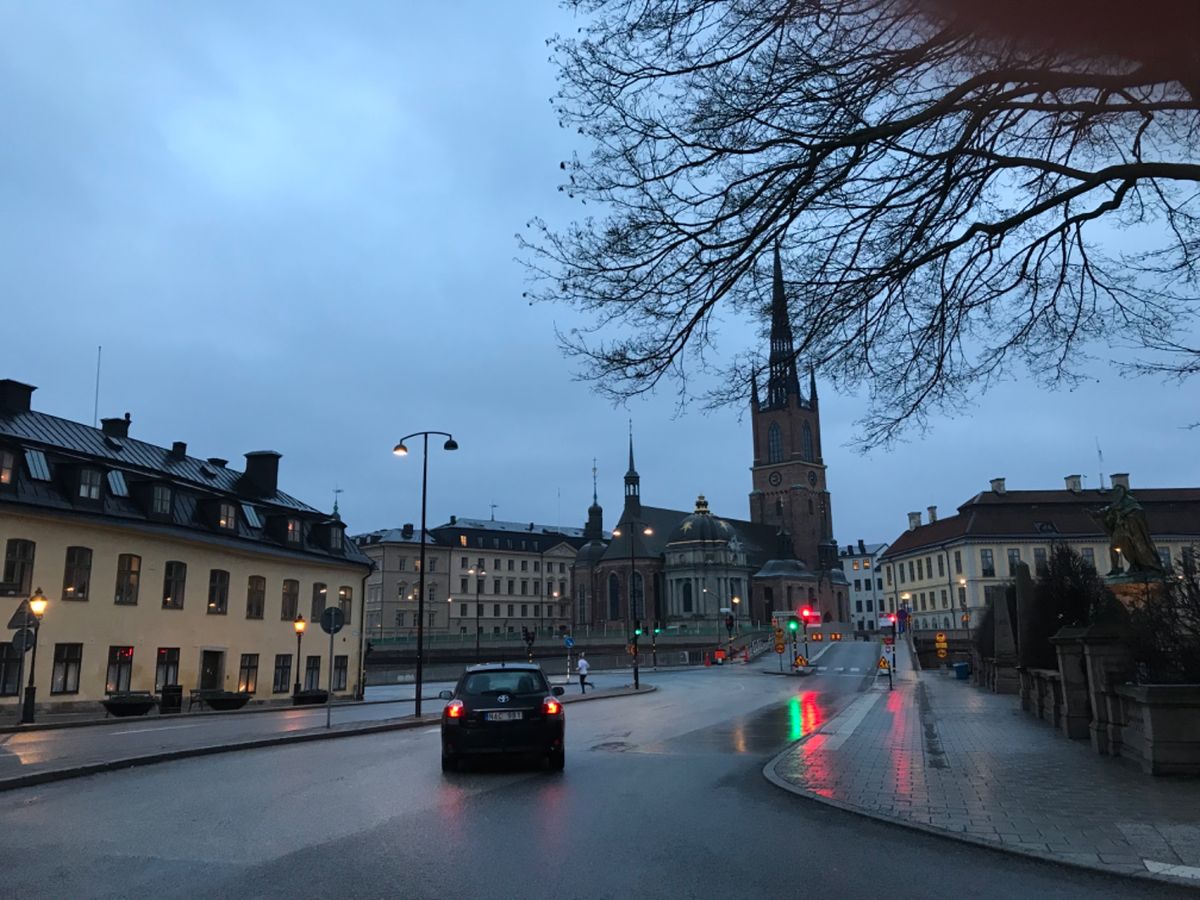 朝9時すぎのストックホルム
冬の季節は昼間が本当に短いです。