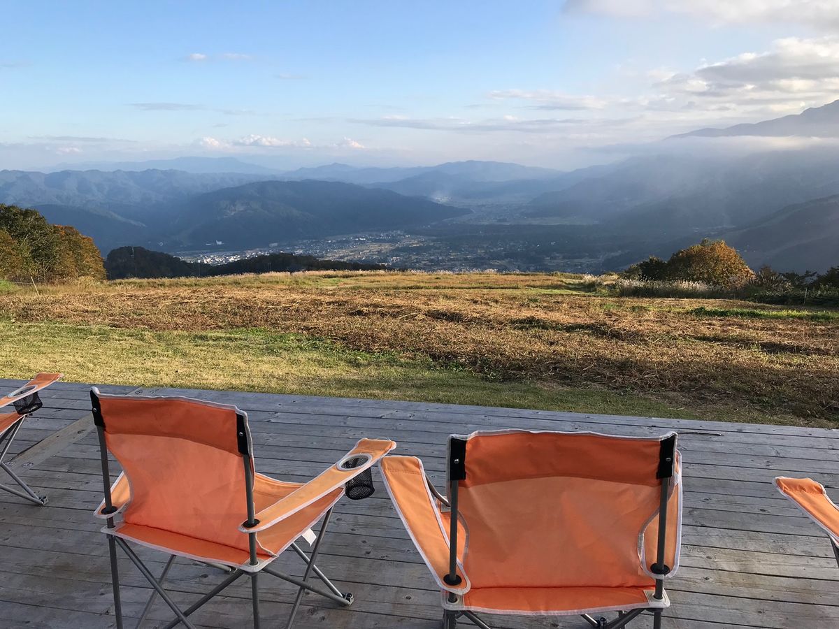 リフトを降りてすぐにも素敵な景色を楽しめる場所が。