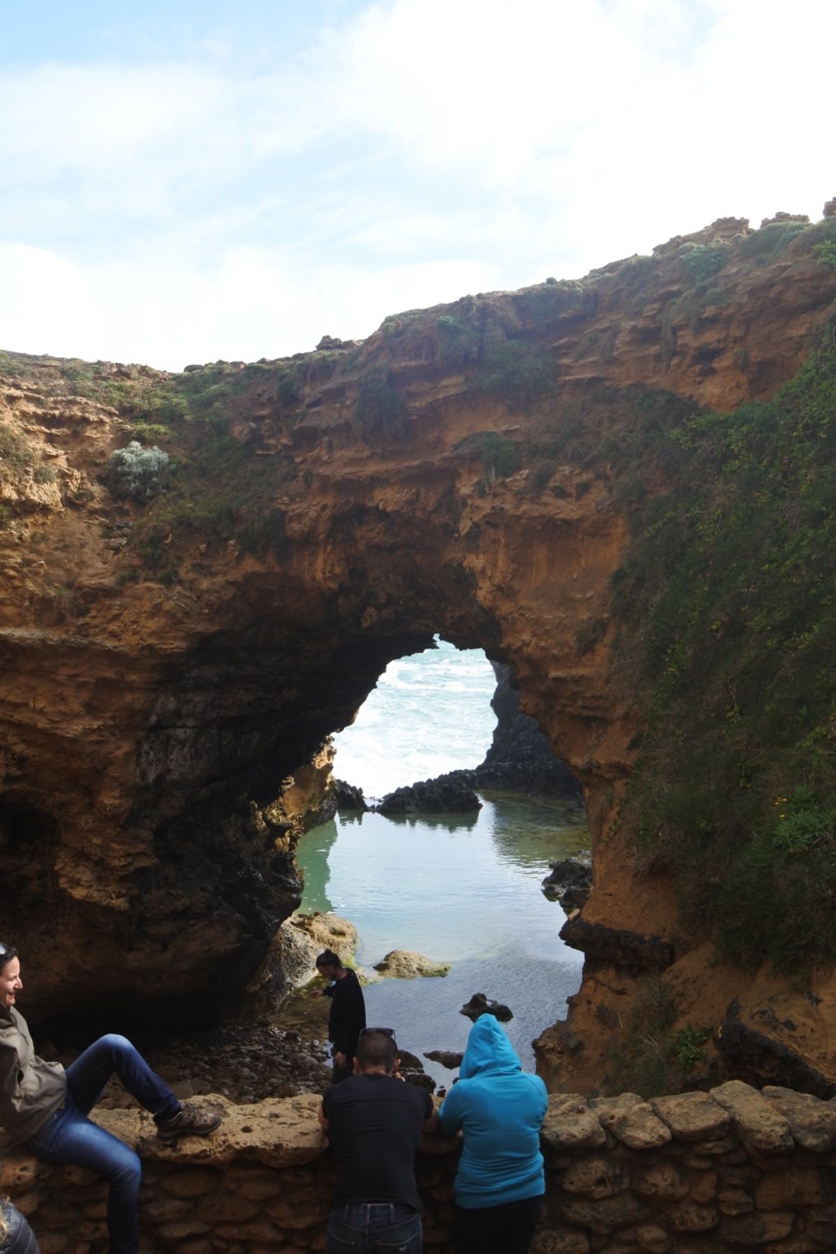 The Grott と言う場所へ。
観光客もここまではほとんど来ませんが、...