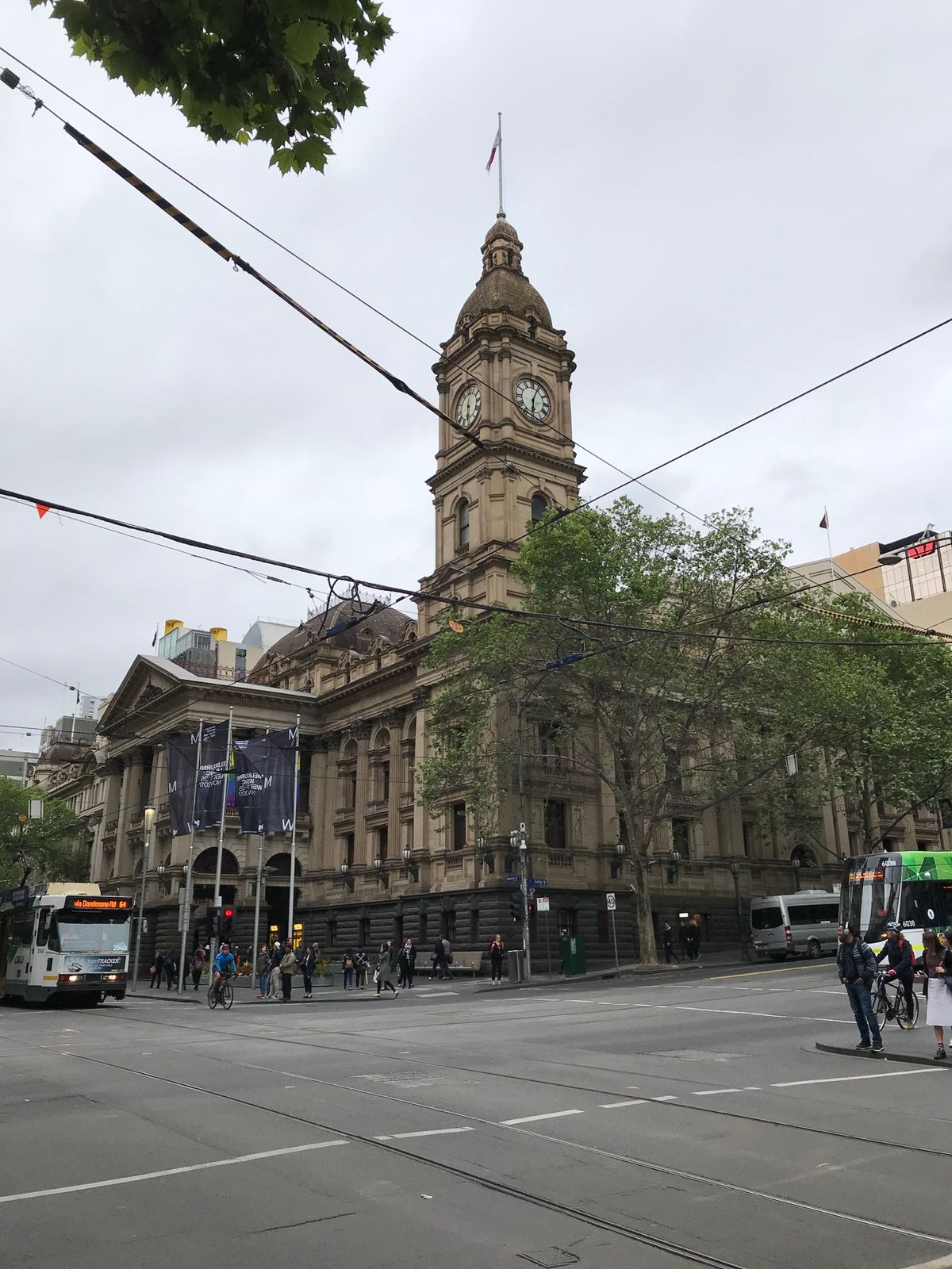 有名なフリンダーストリート駅が修復中で見れずに残念。