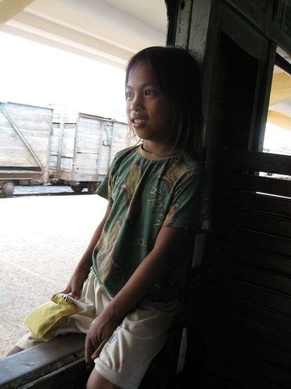 カンボジア・プノンペン「2008年 カンボジア 首都プノンペン~ベトナム国境の街バベット」の写真:少女