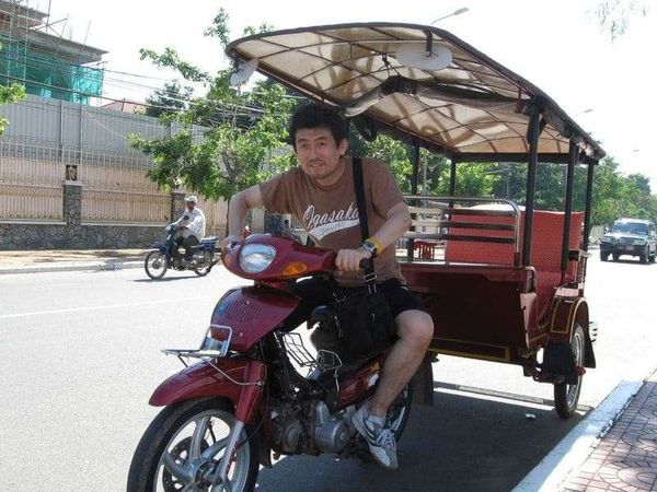 カンボジア・プノンペン「2008年 カンボジア 首都プノンペン~ベトナム国境の街バベット」の写真:乗ってみた