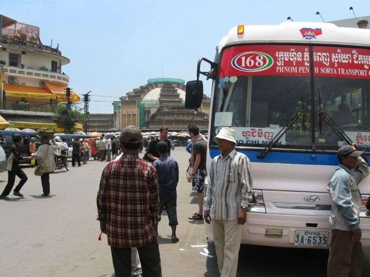 バスでバベットへ移動