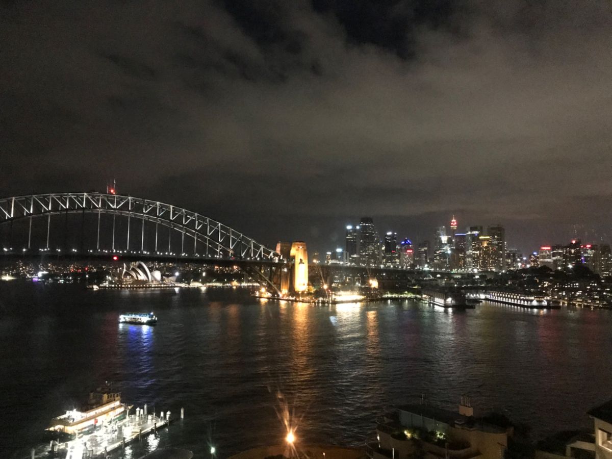 宿泊したハーバーサイドアパートメンツから見た景色。
素晴らしい眺めのホテル...