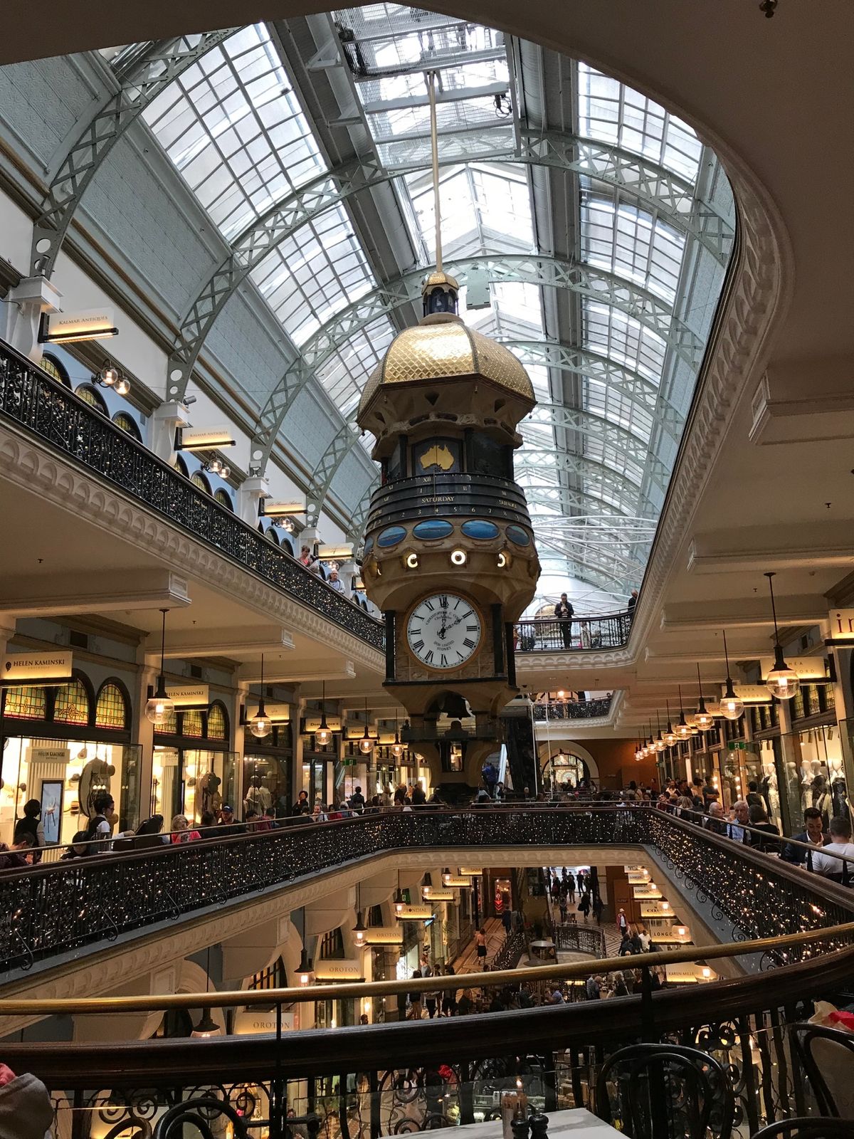 クイーンビクトリアビル