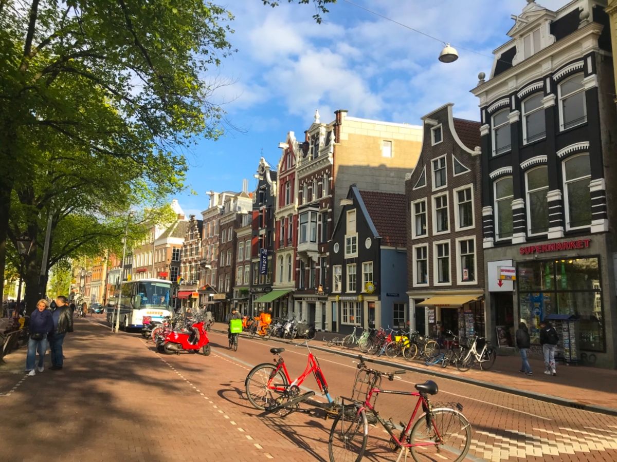 自転車と運河の街。フレンチフライが美味しい