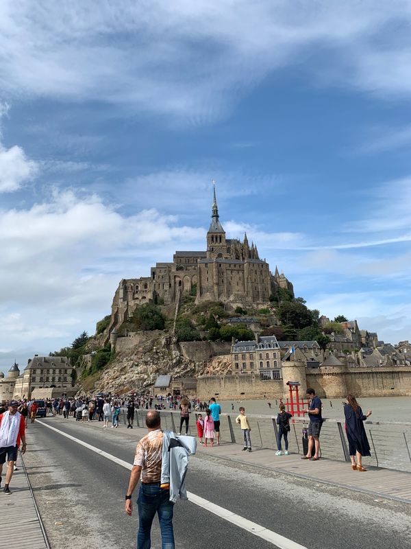 フランス「パリ モンサンミッシェル」の写真：限定の鳥居⛩