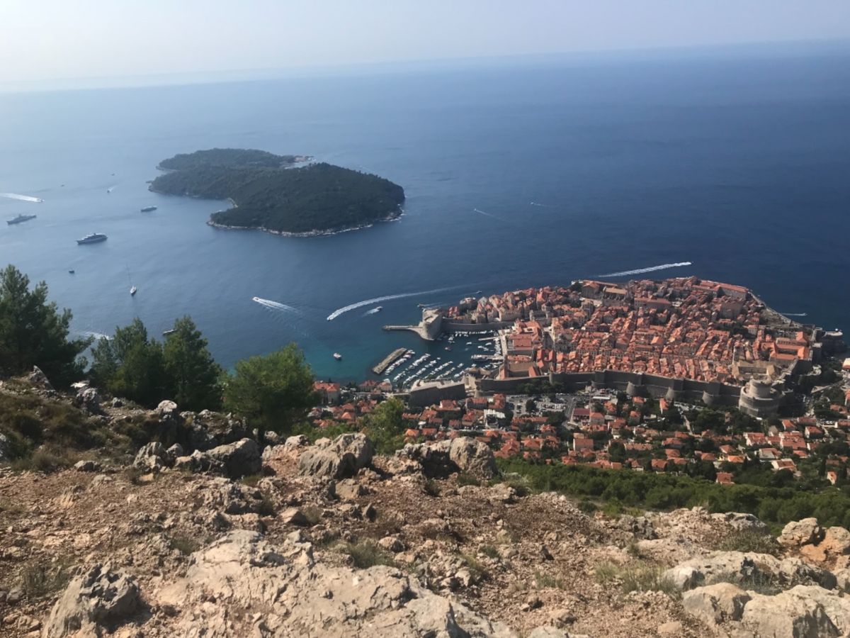 オノフリオの噴水やスルジ山の頂上からの景色は最高！