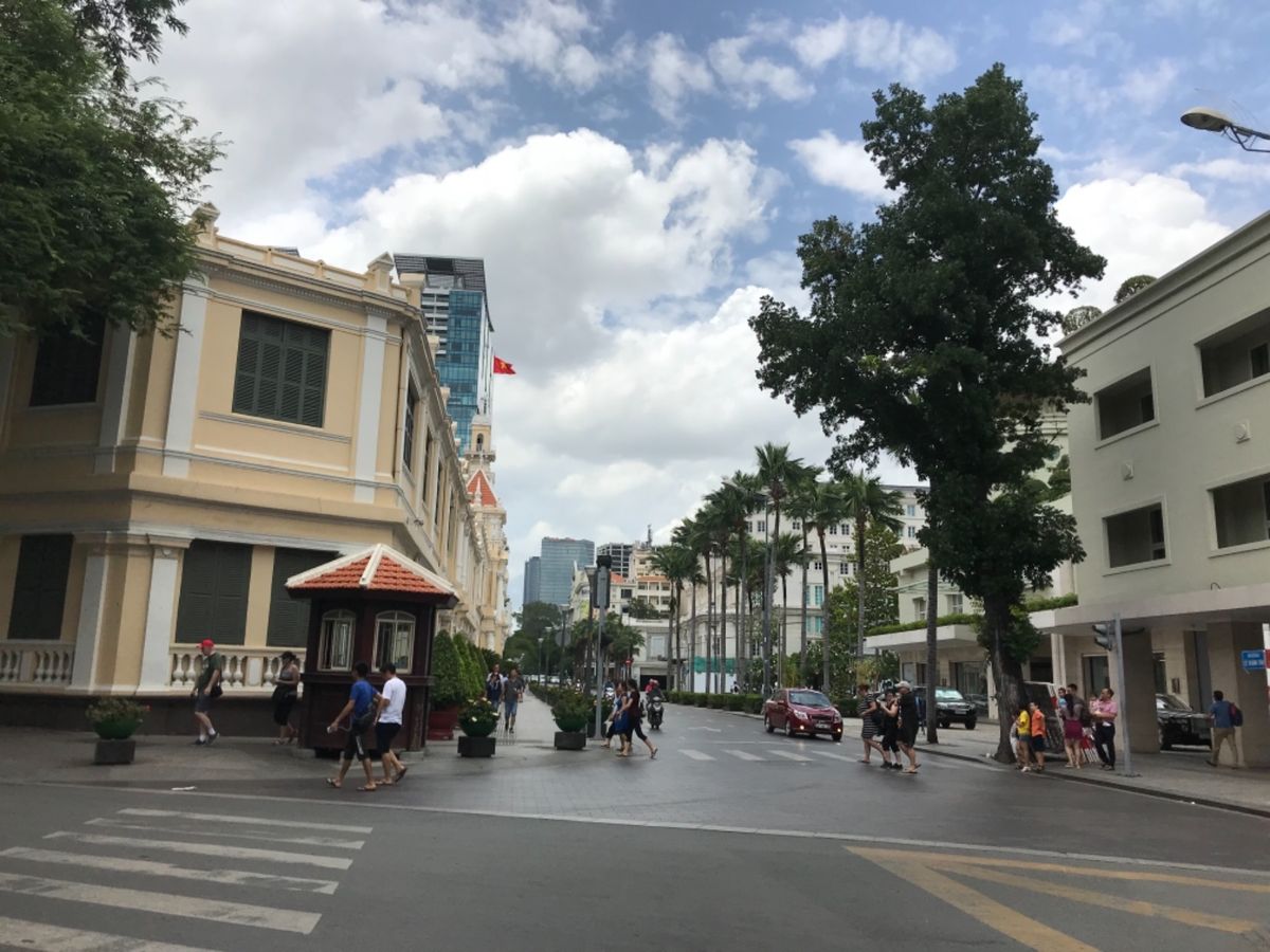 オシャレなカフェ多い。アボカドスムージー美味しすぎた。phoも美味しい。