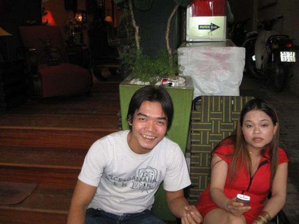 ベトナム・ホーチミン「2008年 ベトナム　ホーチミン散策」の写真：ぼったくり売春バーに潜入。
もちろん買っ...