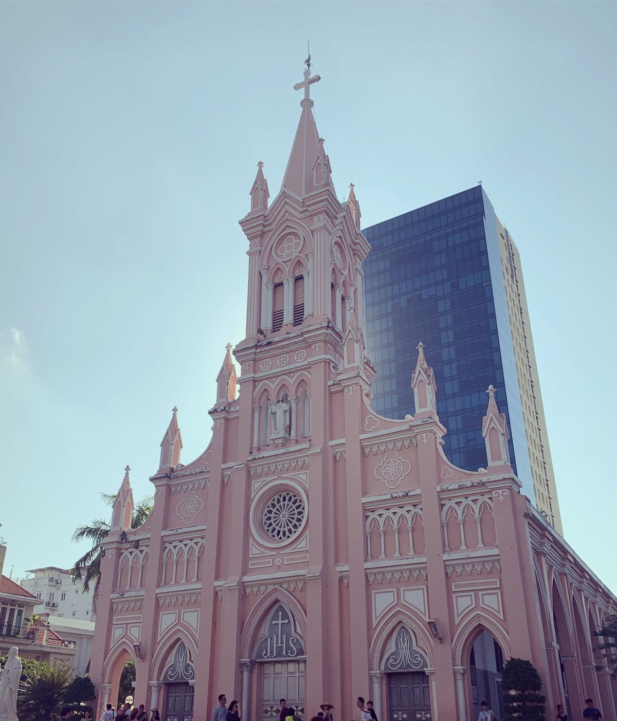 ダナン大聖堂♡ピンクがかわいい‼︎