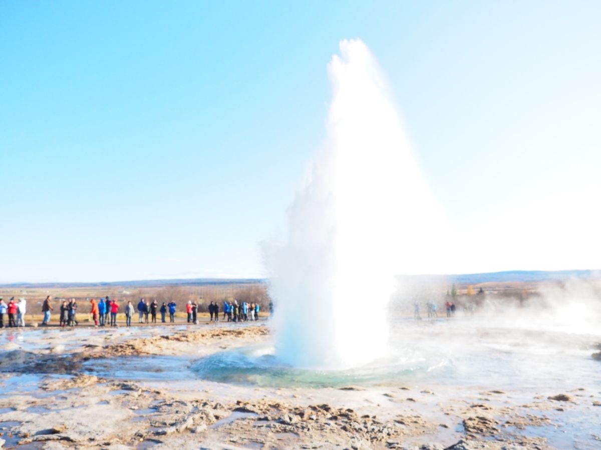 ゴールデンサークル
スコゥガフォス滝