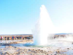 ゴールデンサークル
スコゥガフォス滝