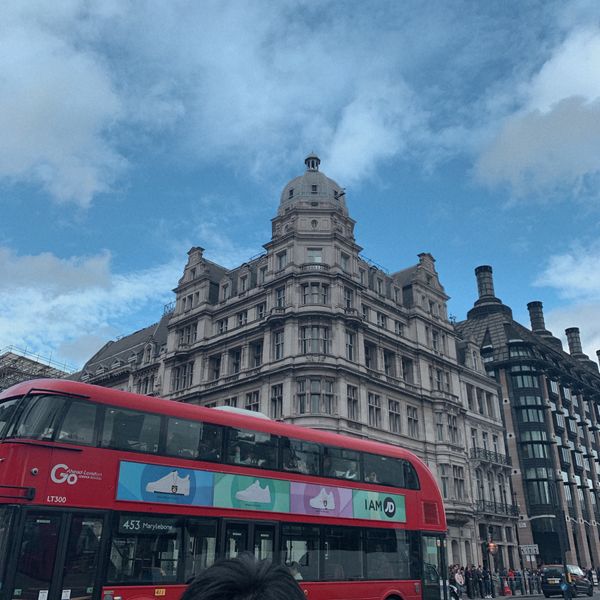イギリス(英国)・ロンドン「ロンドン🚌💕」の写真：コヴェントガーデンに向かう😌