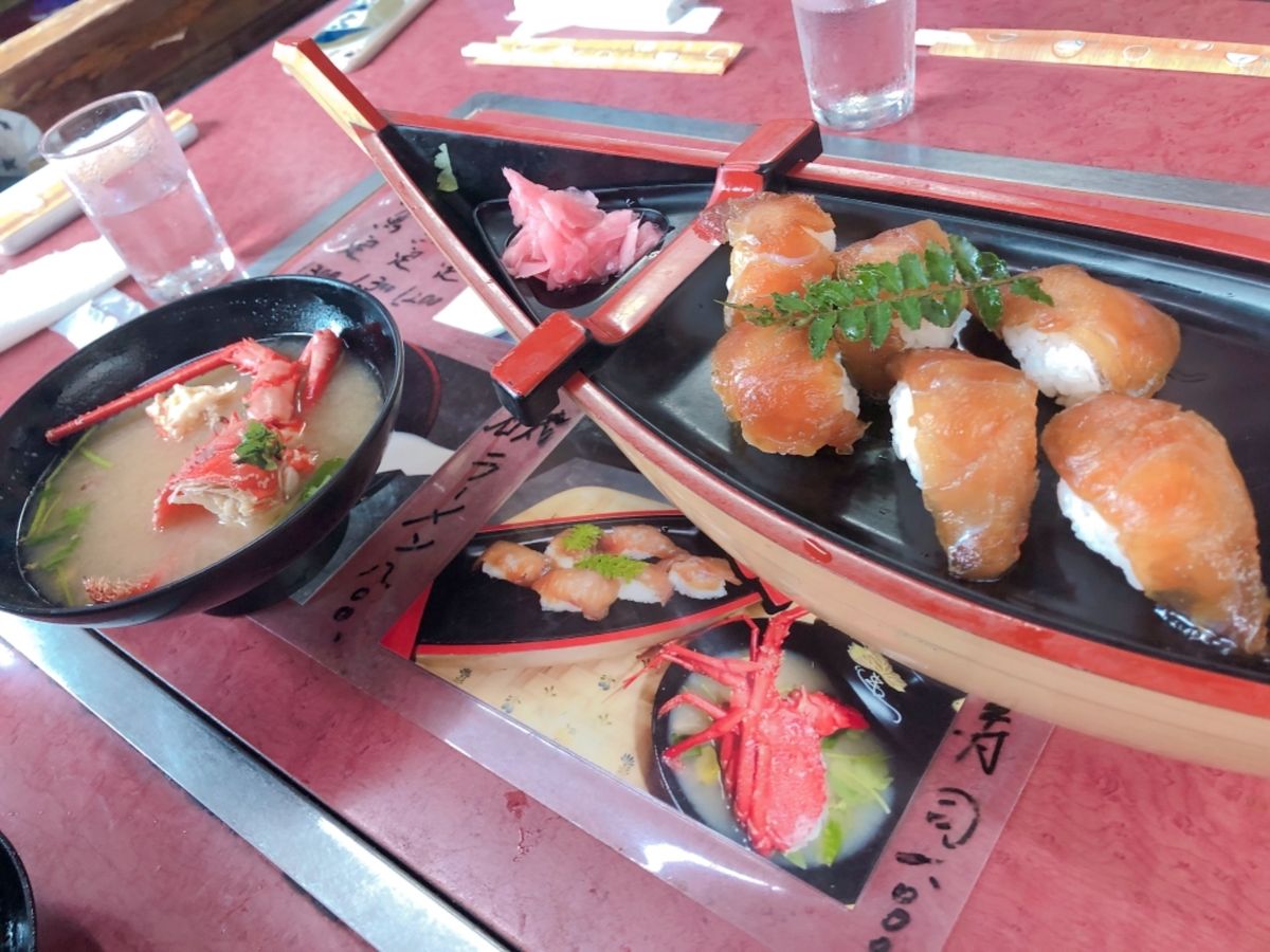 べっこう寿司、椿オイル、たい焼きや、地層