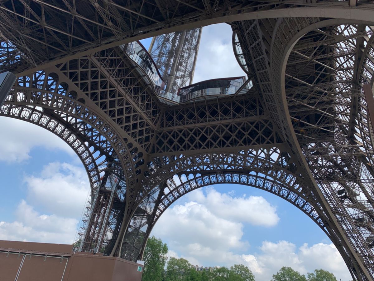 色んな角度からのエッフェル塔😊
感動したー！入場規制が厳重でびっくり、トイ...