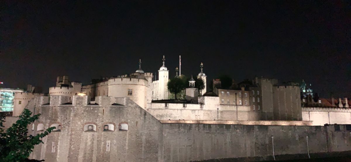 ロンドンアイ&工事中のビッグベン&ロンドン塔？なんだっけ？笑

この日日本...