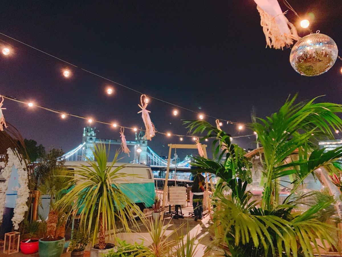 ロンドンブリッジ😊おいしいご飯屋さん😊💕
3枚目のホットプリン？みたいな...