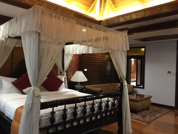 タイ・チェンマイ「チェンマイでのんびり」の写真：レトロなヴィラに宿泊。
バルコニーがない...