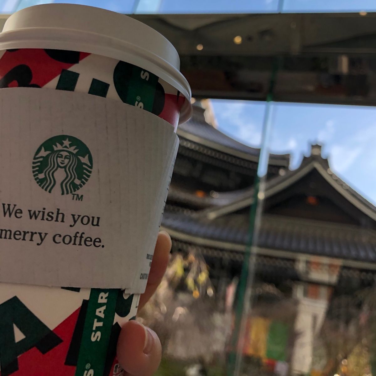 夕飯はクラフトビールを堪能

朝の六角堂を眺めながらのコーヒーも最高☕️こ...