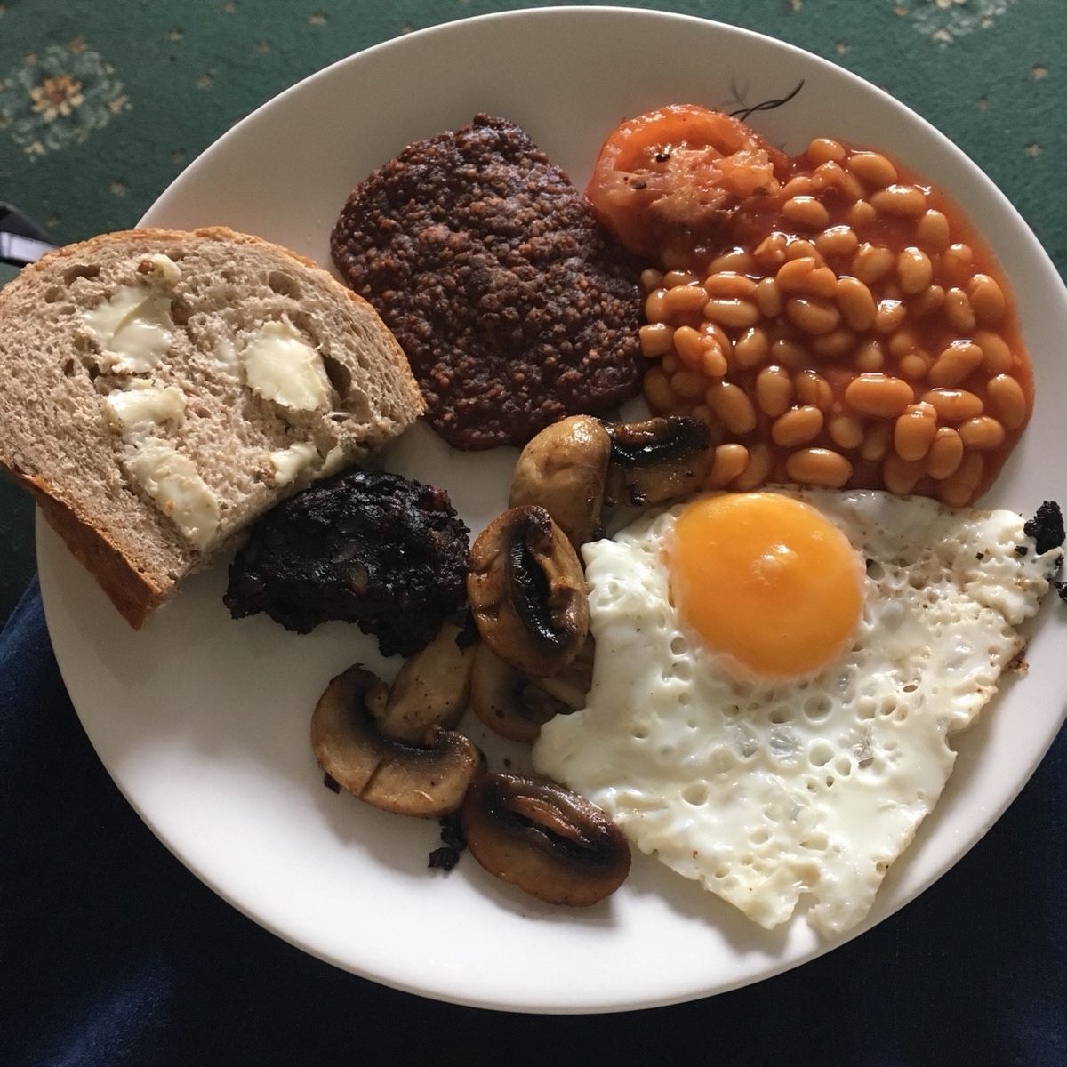 3rd day at Scotland 
The castle and b...