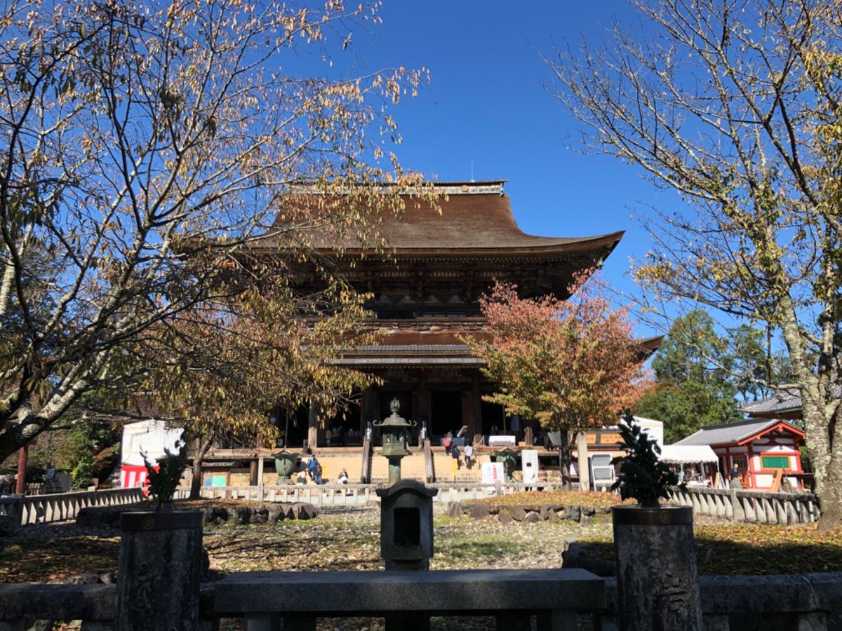　金峯山寺で特別拝観。いいお天気で、景色がとてもキレイだった。橿原神宮の特...