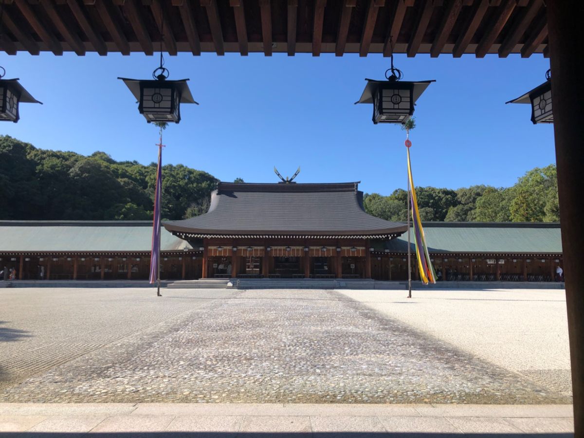 　金峯山寺で特別拝観。いいお天気で、景色がとてもキレイだった。橿原神宮の特...