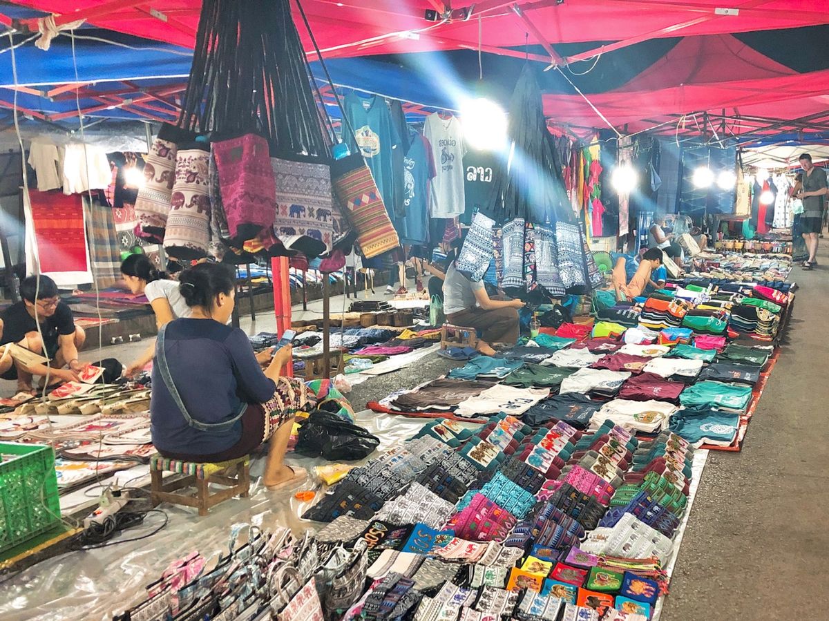 ベトナム航空ハノイ経由で4泊6日、ホテルは二つ泊まりました(１つは少し離れ...