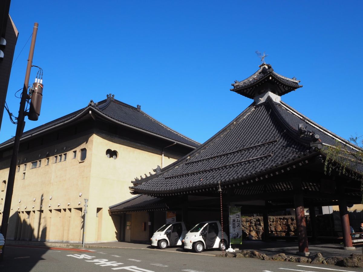 午後は日帰りで城崎温泉へ…登山で疲れた体を癒す。
７つの外湯めぐりで温泉...