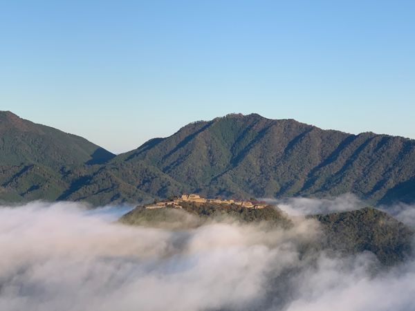 日本・兵庫県「そうだ、竹田城跡の雲海を見に行こう」の写真