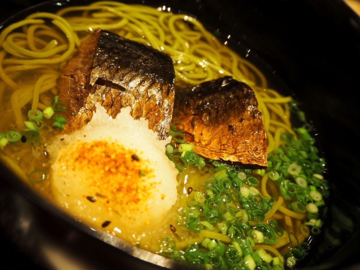 最後に、中村藤吉本店で茶そばとパフェを頂く。