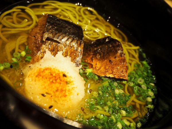 日本・兵庫県「そうだ、竹田城跡の雲海を見に行こう」の写真:最後に、中村藤吉本店で茶そばとパフェを頂く。