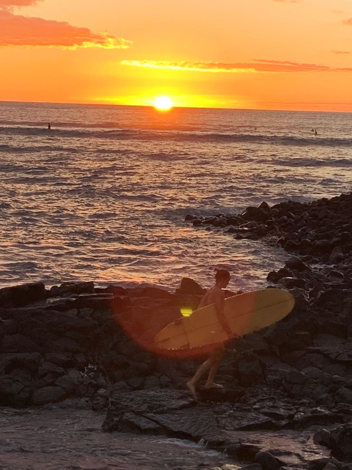 コハラコーストを通ってカイルアコナへのドライブで見られたサンセット🌅   ...