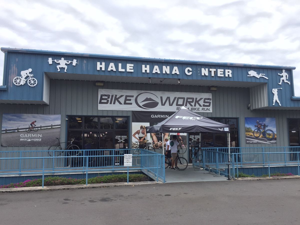 午後からはそれぞれ行きたいお店を次々と回りました〜
スリフトショップでは...