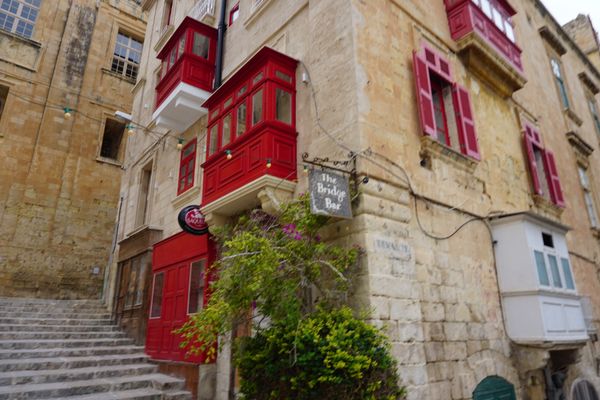 マルタ・ヴァレッタ、マルサシュロック「子連れ地中海クルーズ  マルタ編」の写真：ヴァレッタ散歩　
坂が多くて高齢の母と5...