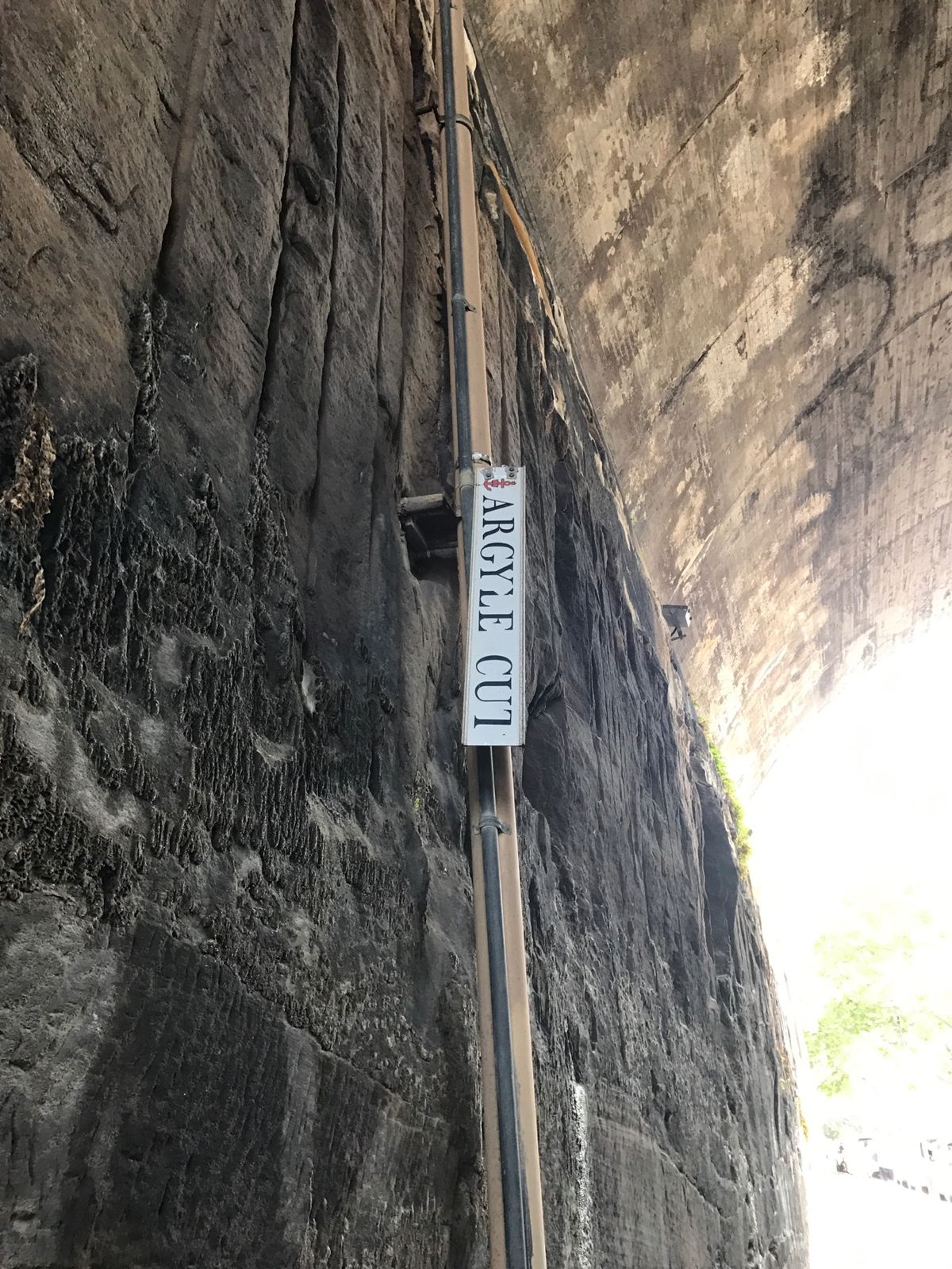 市街地から「Lord Nelson…」までの間にあったアーガイルカット。
...