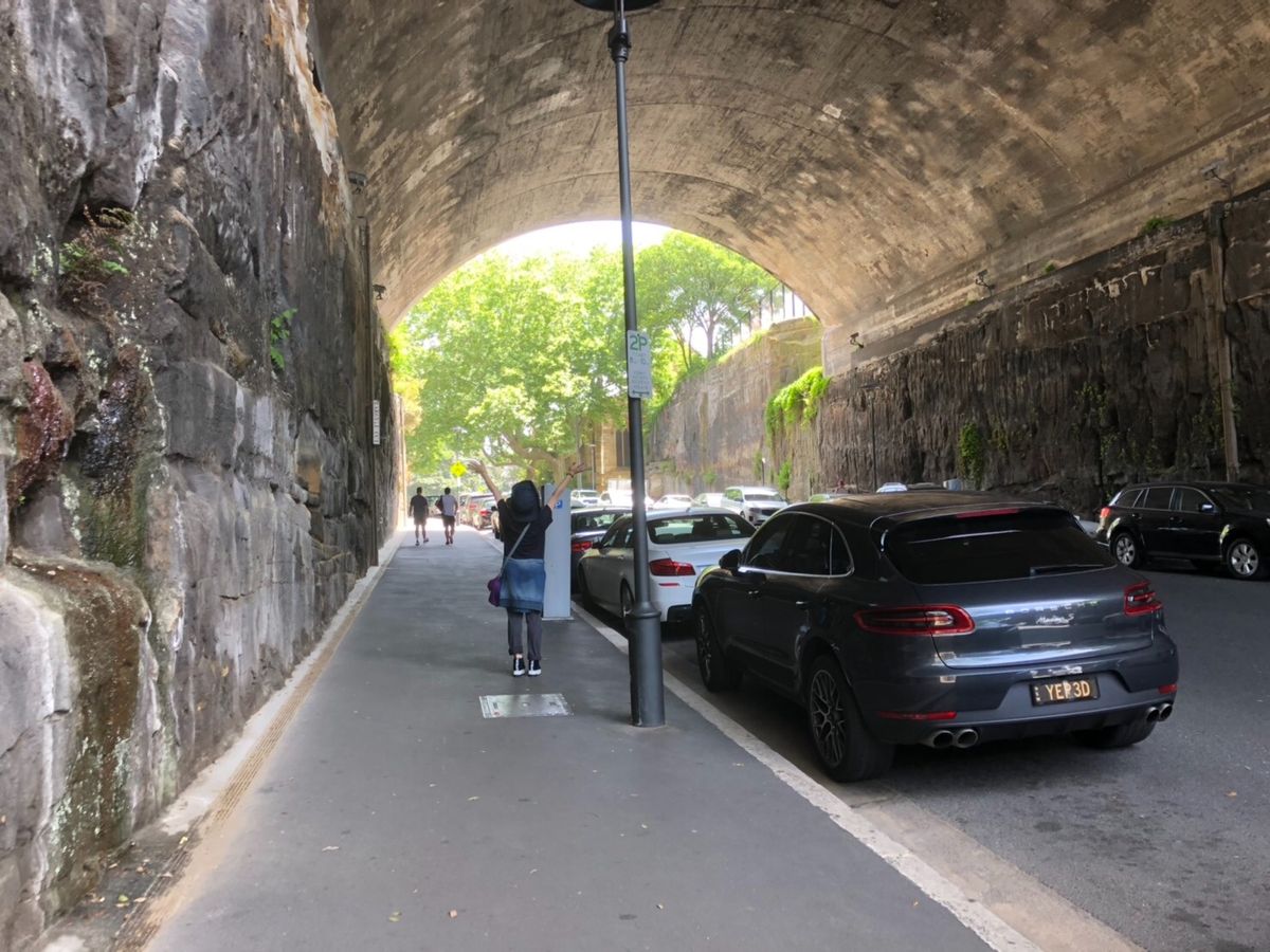 市街地から「Lord Nelson…」までの間にあったアーガイルカット。
...