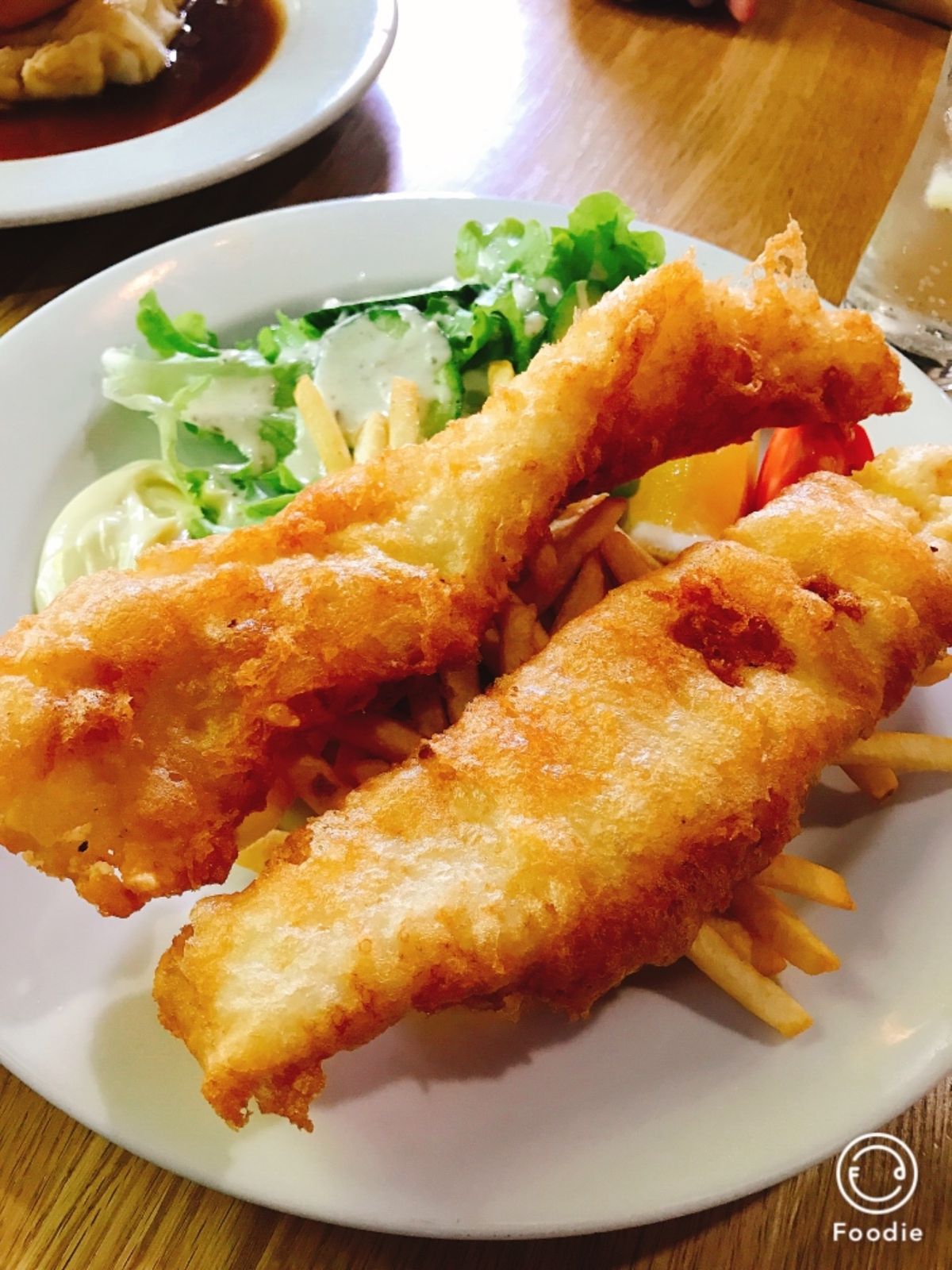 だいぶ歩いた後のビールは美味しい。
料理も最高！
特にフィッシュ&チッ...