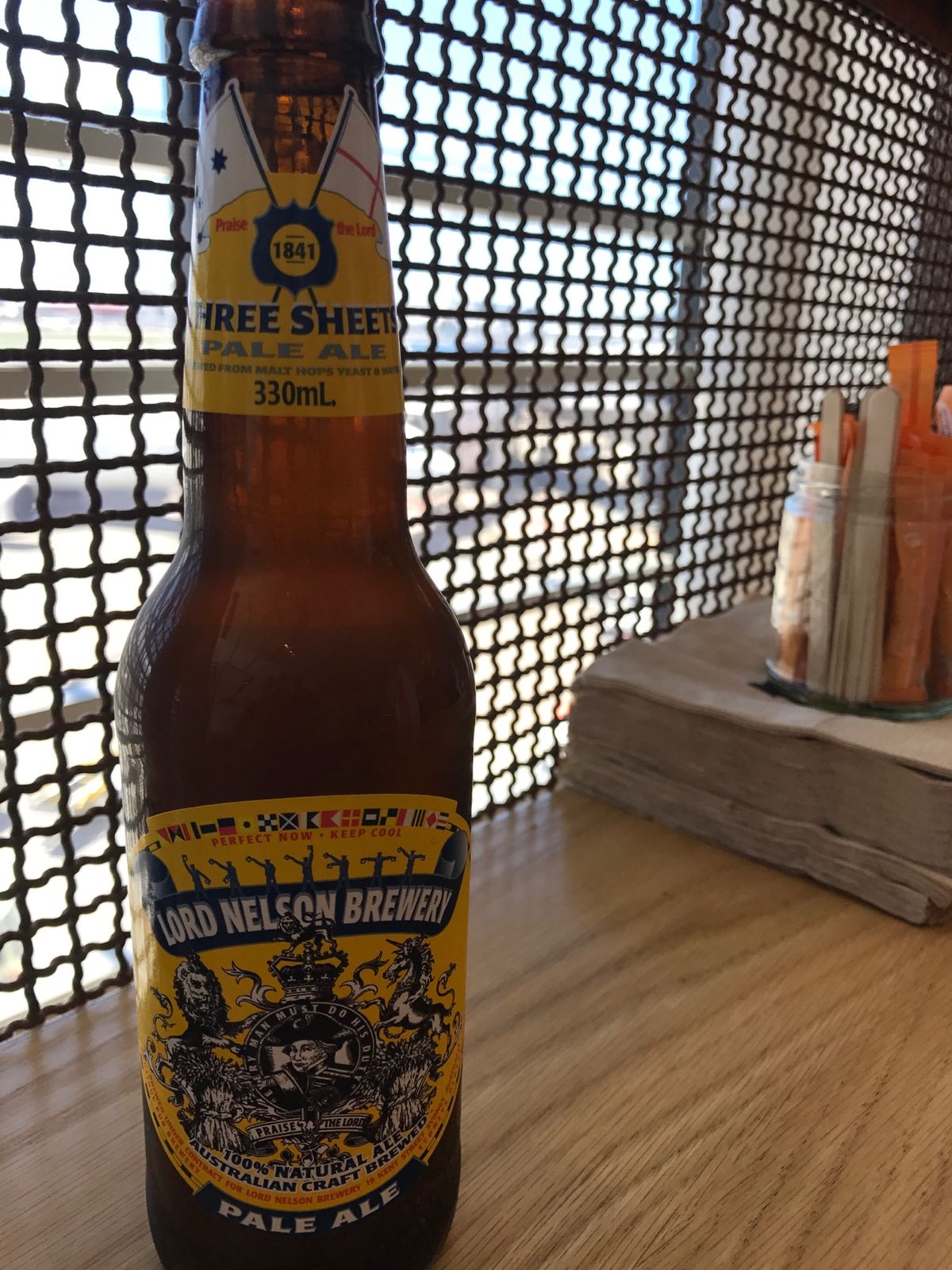 やっと帰国便。
最後の最後までアルコール漬けだったw