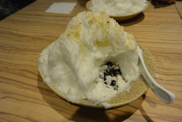 台湾・台北「台湾：台北、九份初旅行」の写真：西門散策。杏仁カキ氷を食べて紅楼と廟を拝...