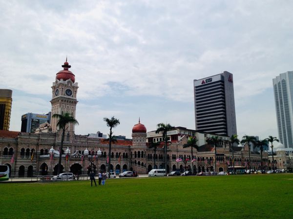 マレーシア・クアラルンプール、マラッカ「人生初 海外旅行🇲🇾」の写真：クアラルンプール市街地
ペトロナスツイン...