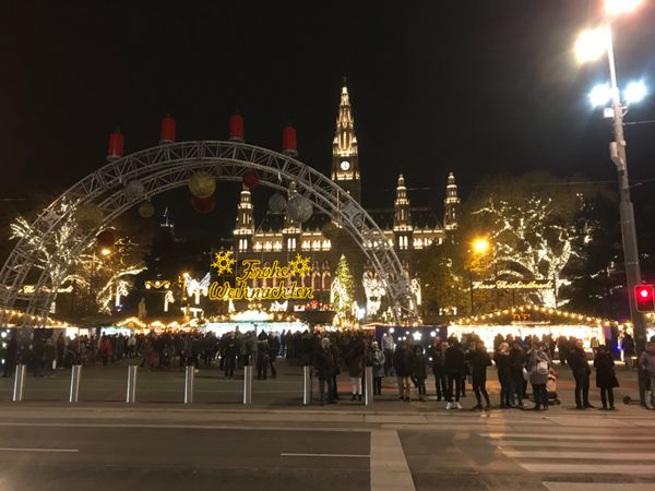 オーストリア・ザルツブルク、ウィーン「ドイツ、オーストリア、チェコひとり旅🇩🇪🇦🇹🇨🇿」の写真：クリスマスマーケット