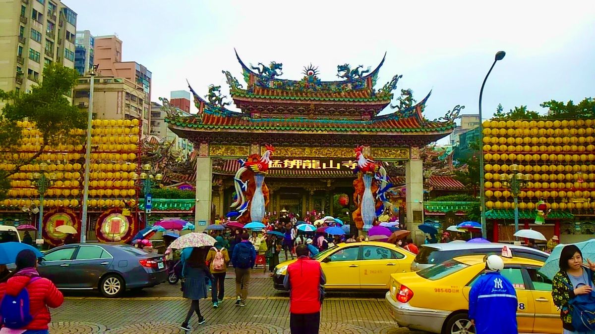 龍山寺、国立中正紀念堂
中華圏の建物って装飾が本気
色がピカピカしてる✨