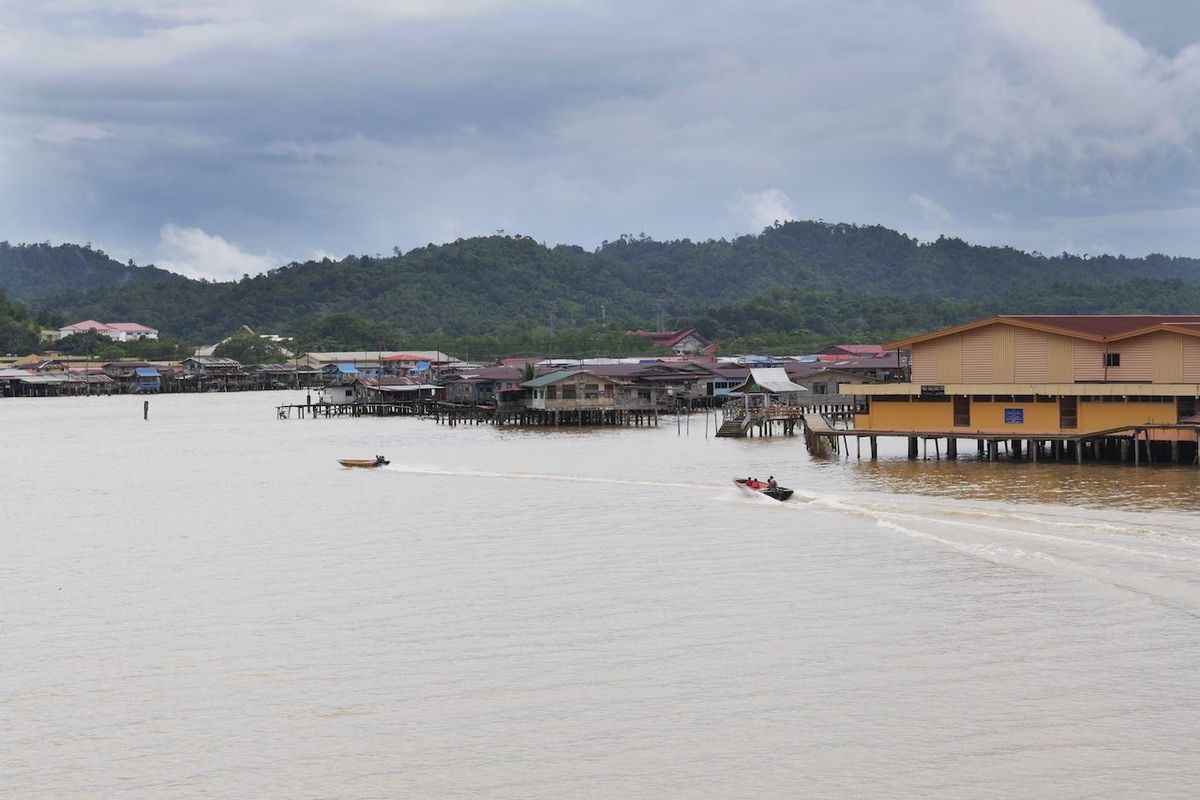 ブルネイってもっと発展しているかと思ったら、イマイチ…
町の見所はモスクと...