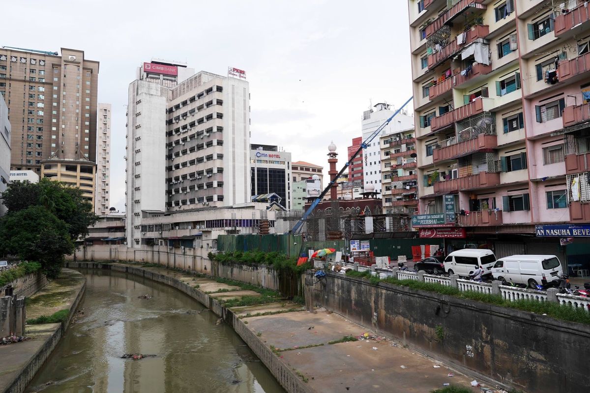 KLは2回目だったので バトゥ洞窟を訪問！
ココナッツ美味しいんだけど、ハ...