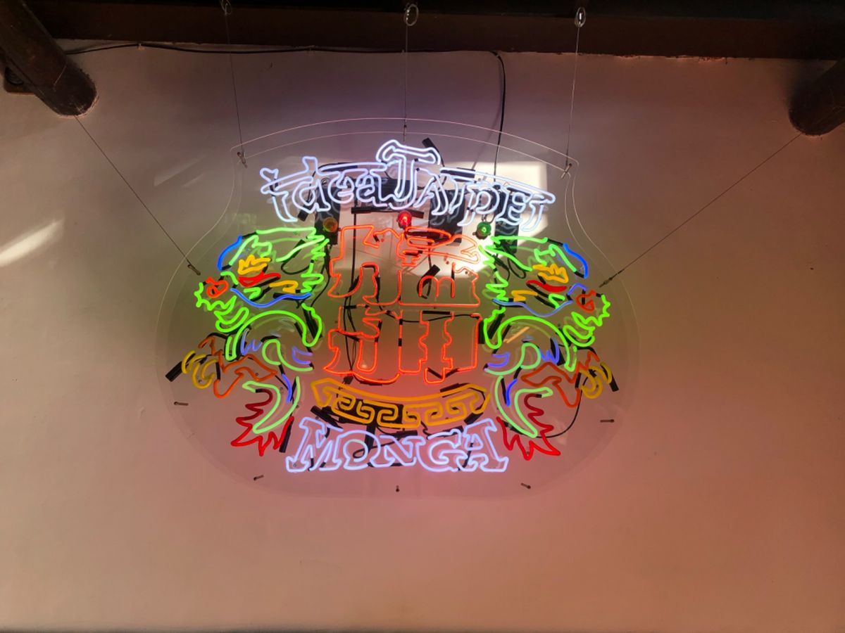 1番左は台北のオールドシティにあります。
昔の街並みを保存していて、改革運...