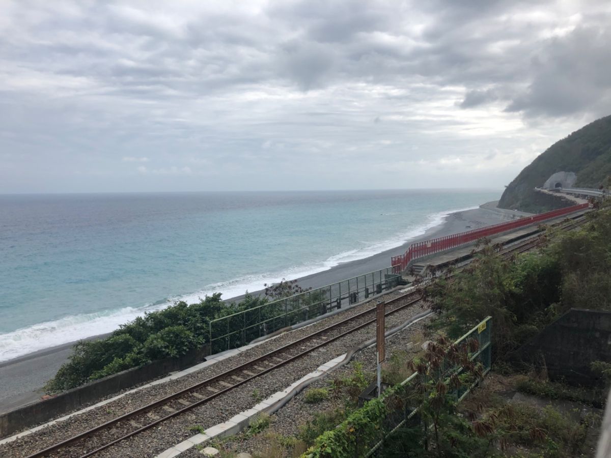 1番左は台北のオールドシティにあります。
昔の街並みを保存していて、改革運...