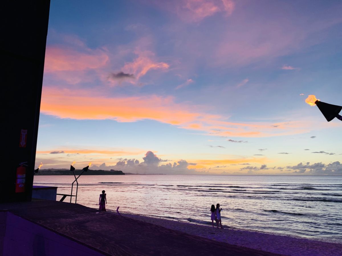 3日目のサンセットはBBQディナー会場🍖から。ちょうど雲に隠れてしまってキ...