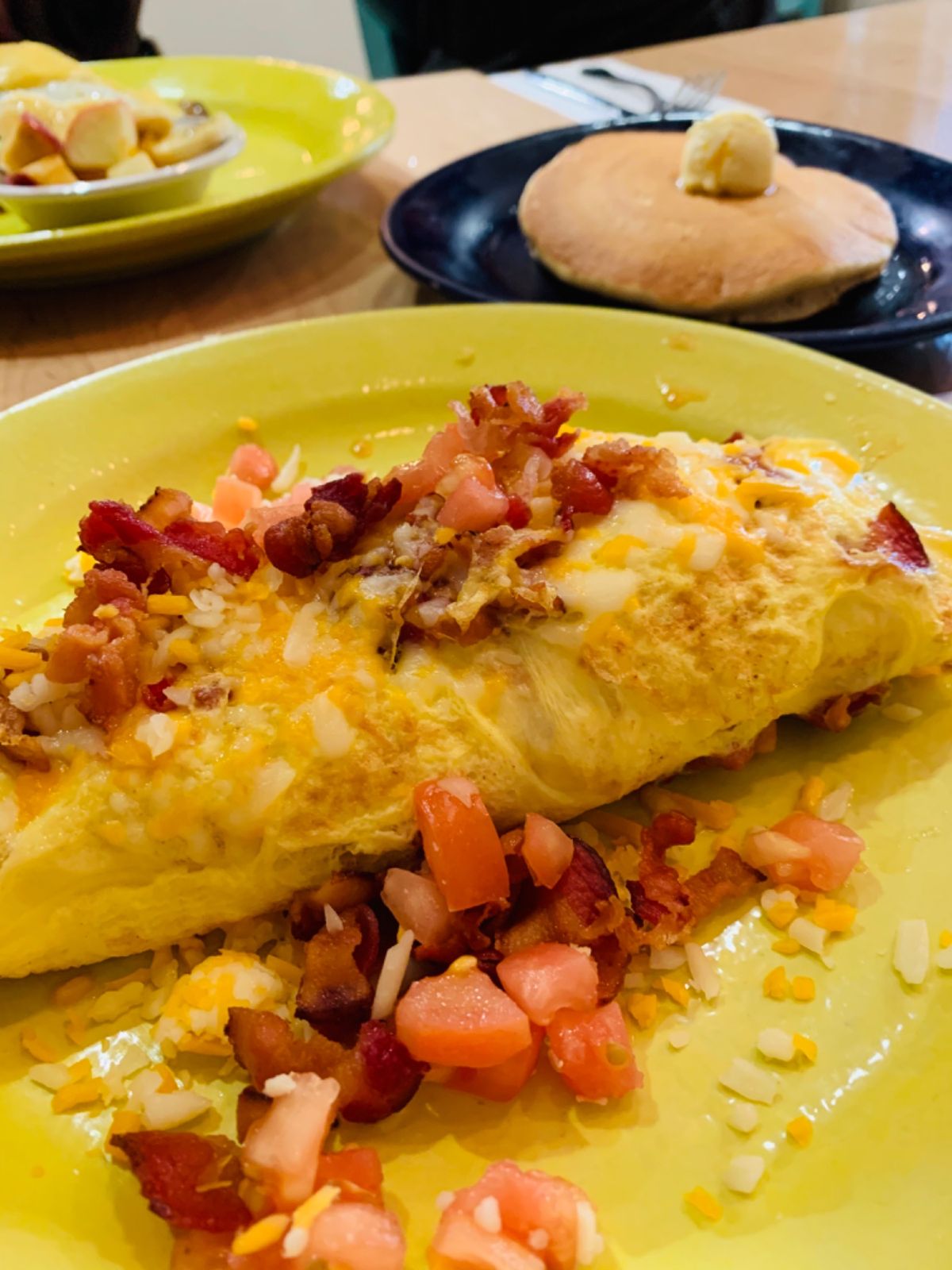 3日目のサンセットはBBQディナー会場🍖から。ちょうど雲に隠れてしまってキ...